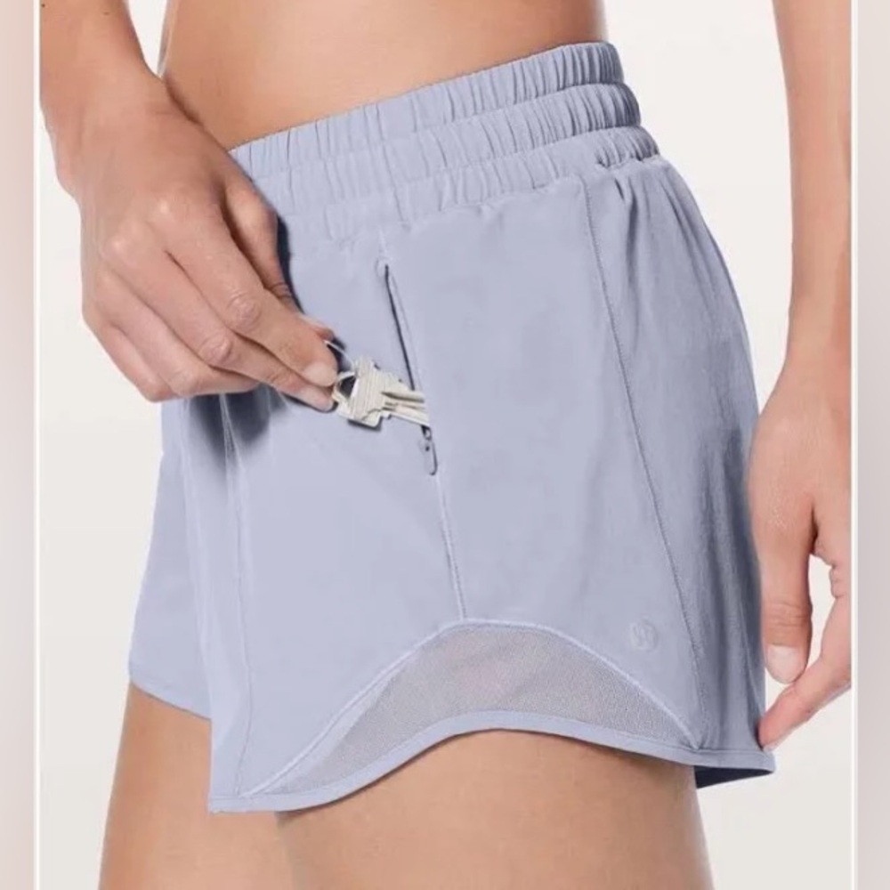 light purple lululemon hotty hot shorts 2.5” low rise